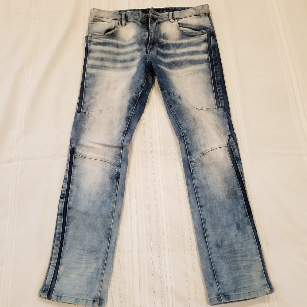 Acid Wash Decibel Jeans from Jimmy Jazz